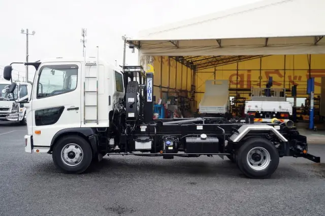 日野 レンジャー 2KG-FX2ABA(4WD)の写真3