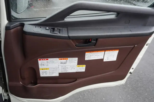 日野 レンジャー 2KG-FX2ABA(4WD)の写真30