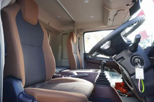 日野 レンジャー 2KG-FX2ABA(4WD)の写真32