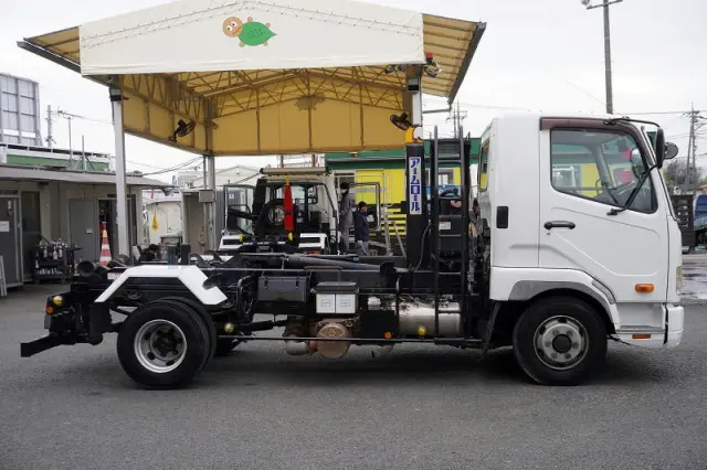 三菱 ファイター TKG-FK71F(2WD)の写真5