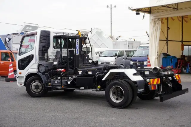 三菱 ファイター TKG-FK71F(2WD)の写真7