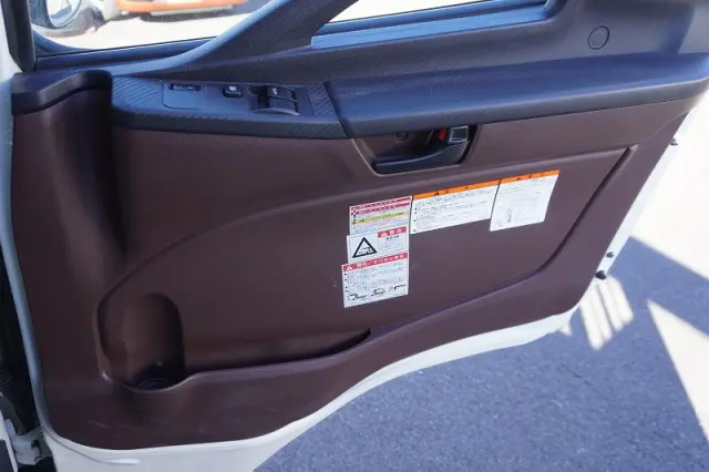 日野 レンジャー 2KG-FD2ABA(2WD)の写真40