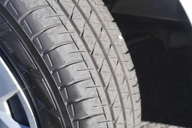 トヨタ ハイエースバン CBF-TRH200V(2WD)の写真10