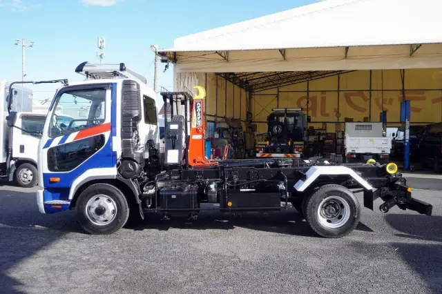 三菱 ファイター 2KG-FK72F(2WD)の写真3