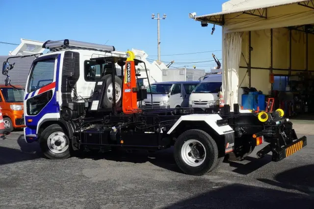 三菱 ファイター 2KG-FK72F(2WD)の写真7