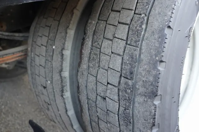 いすゞ エルフ 2RG-NPR88AR(2WD)の写真10