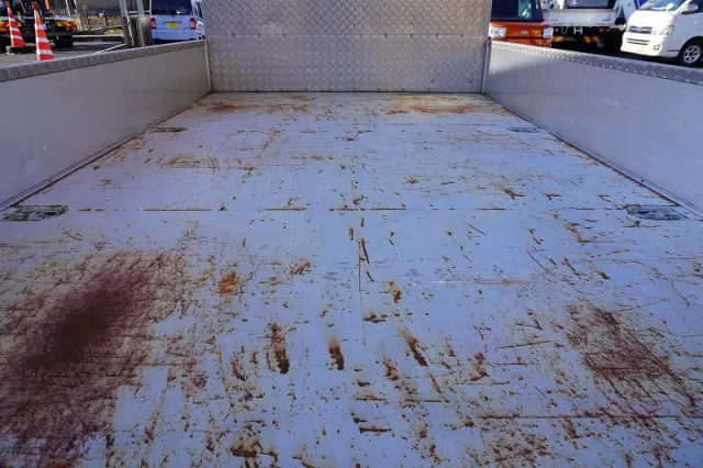 いすゞ エルフ 2RG-NPR88AR(2WD)の写真19