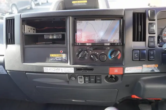 いすゞ エルフ 2RG-NPR88AR(2WD)の写真35