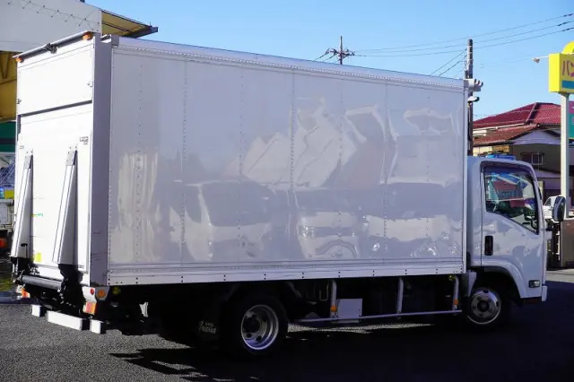 いすゞ エルフ TKG-NMR85AN(2WD)の写真8