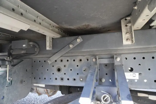 いすゞ エルフ TKG-NMR85AN(2WD)の写真13