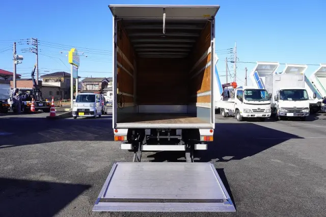 いすゞ エルフ TKG-NMR85AN(2WD)の写真20