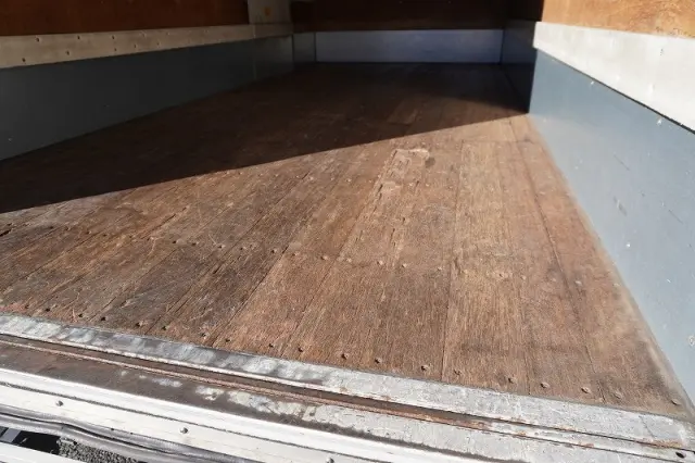 いすゞ エルフ TKG-NMR85AN(2WD)の写真23