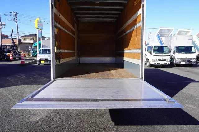 いすゞ エルフ TKG-NMR85AN(2WD)の写真27