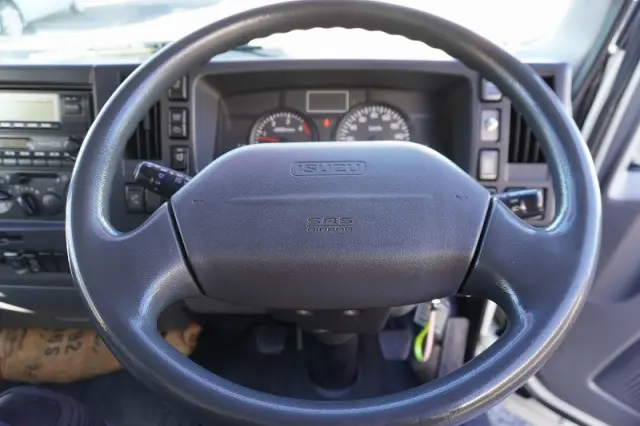 いすゞ エルフ TKG-NMR85AN(2WD)の写真33