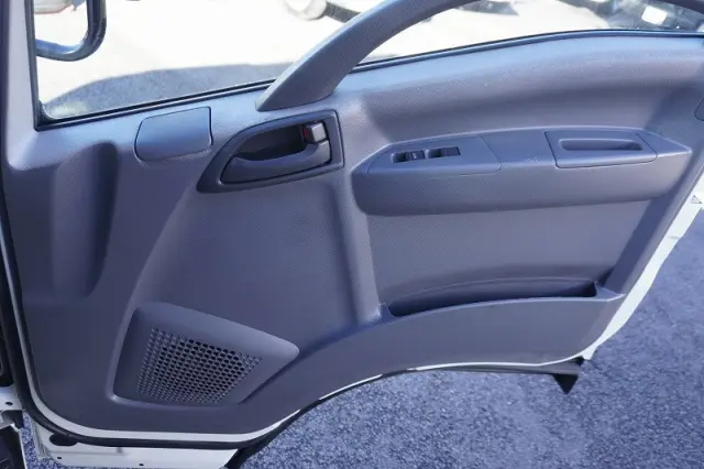 いすゞ エルフ TKG-NMR85AN(2WD)の写真39