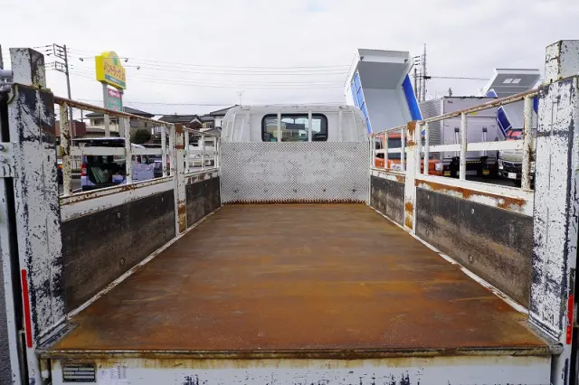 いすゞ エルフ 2RG-NKR88A(2WD)の写真21