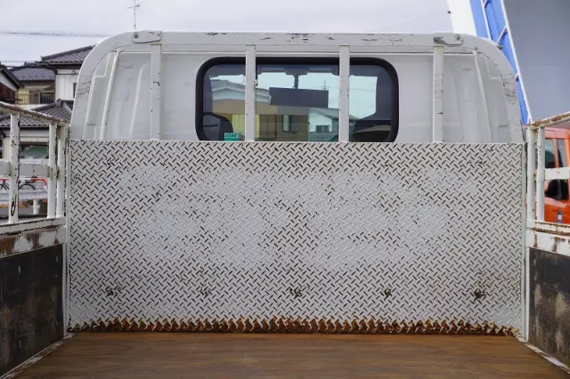 いすゞ エルフ 2RG-NKR88A(2WD)の写真22