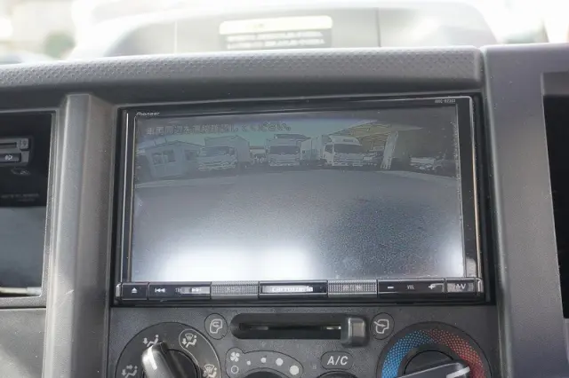 いすゞ エルフ 2RG-NKR88A(2WD)の写真37