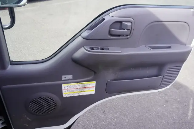 いすゞ エルフ 2RG-NKR88A(2WD)の写真39