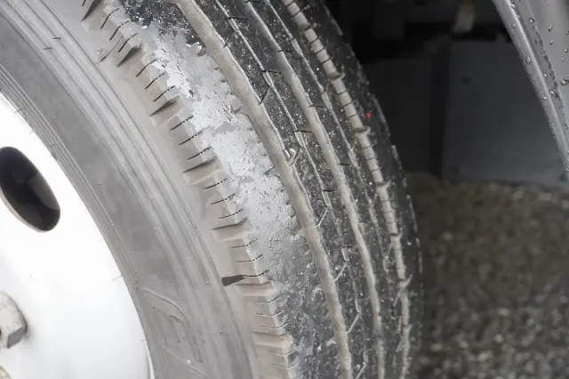 いすゞ エルフ TRG-NMR85AN(2WD)の写真10