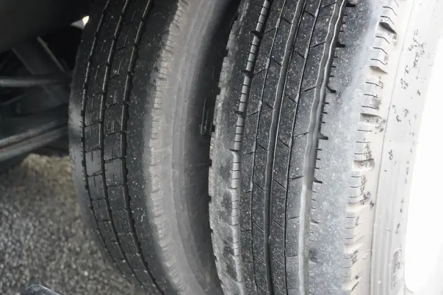 いすゞ エルフ TRG-NMR85AN(2WD)の写真11