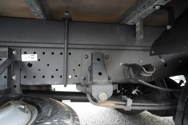 いすゞ エルフ TRG-NMR85AN(2WD)の写真12