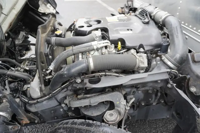 いすゞ エルフ TRG-NMR85AN(2WD)の写真15