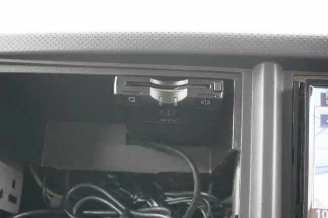 いすゞ エルフ TRG-NMR85AN(2WD)の写真36