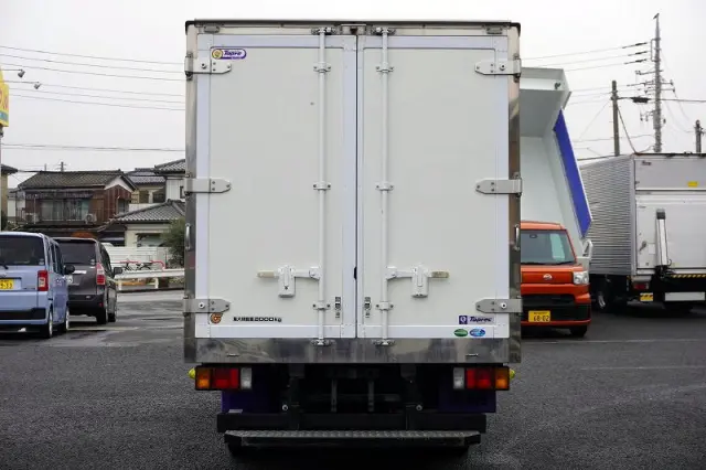 いすゞ エルフ 2RG-NLR88AN(2WD)の写真4