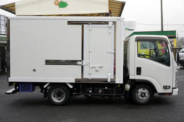 いすゞ エルフ 2RG-NLR88AN(2WD)の写真5