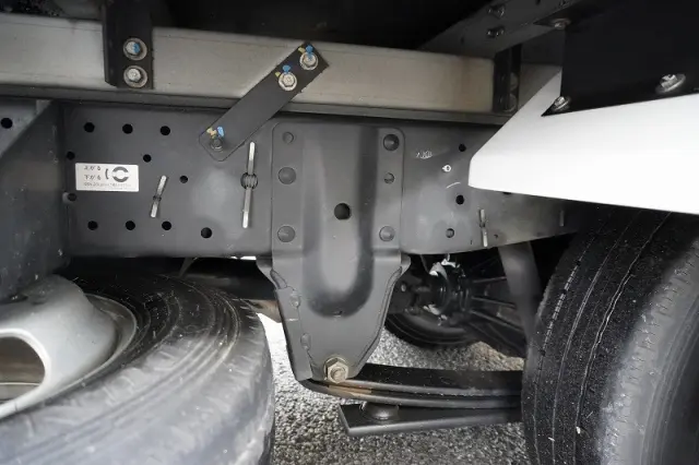 いすゞ エルフ 2RG-NLR88AN(2WD)の写真11