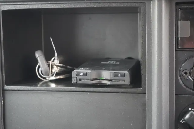 いすゞ エルフ 2RG-NLR88AN(2WD)の写真34