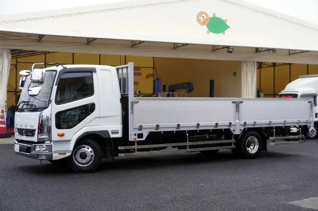 三菱 ファイター 2KG-FK65F(2WD)の写真1