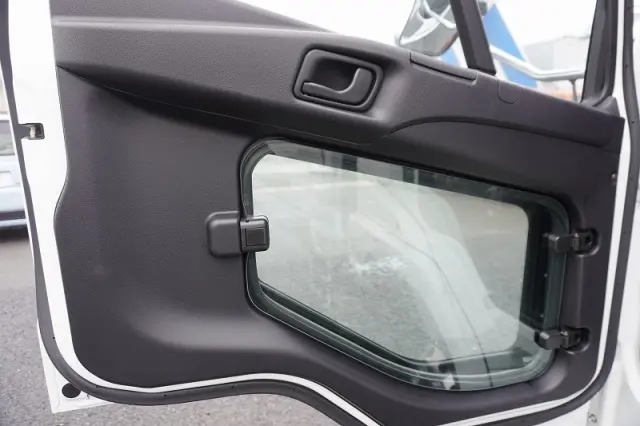 三菱 ファイター 2KG-FK65F(2WD)の写真37