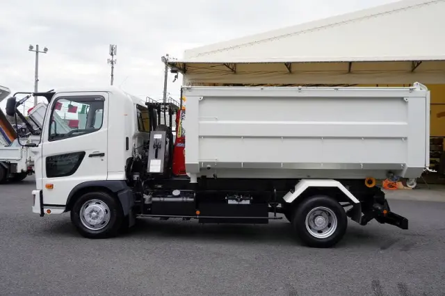 日野 レンジャー 2KG-FC2ABA(2WD)の写真3