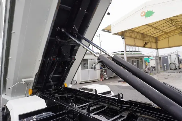 日野 レンジャー 2KG-FC2ABA(2WD)の写真30