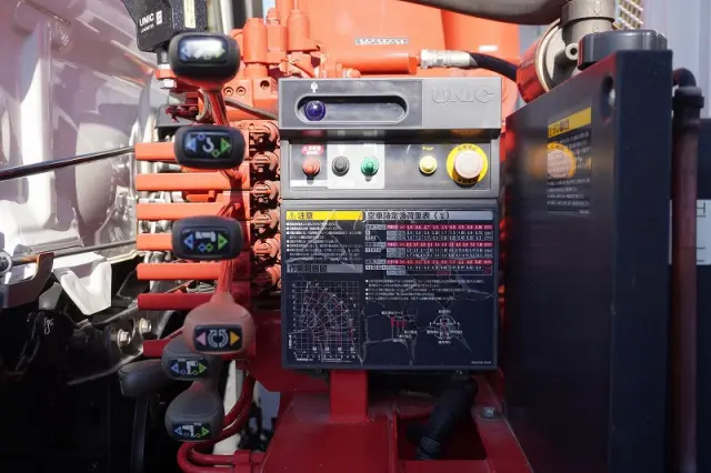 日野 レンジャー 2KG-FD2ABA(2WD)の写真31