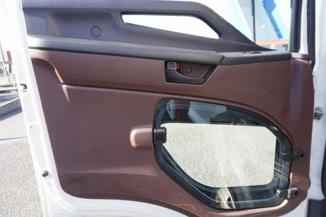 日野 レンジャー 2KG-FD2ABA(2WD)の写真44