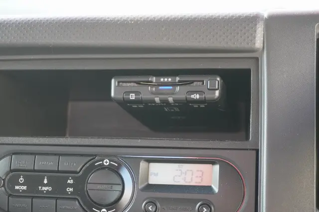 いすゞ エルフ 2RG-NMR88AR(2WD)の写真35