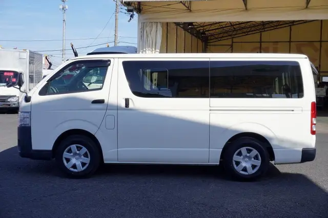 トヨタ その他(トヨタ) CBF-TRH200V(2WD)の写真3