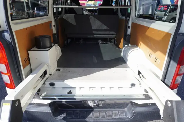 トヨタ その他(トヨタ) CBF-TRH200V(2WD)の写真16