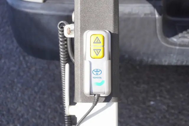 トヨタ その他(トヨタ) CBF-TRH200V(2WD)の写真20