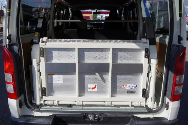 トヨタ その他(トヨタ) CBF-TRH200V(2WD)の写真23