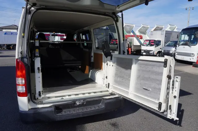 トヨタ その他(トヨタ) CBF-TRH200V(2WD)の写真24