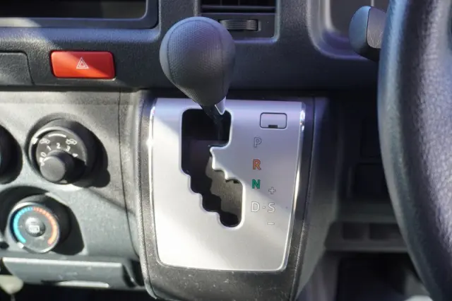 トヨタ その他(トヨタ) CBF-TRH200V(2WD)の写真31