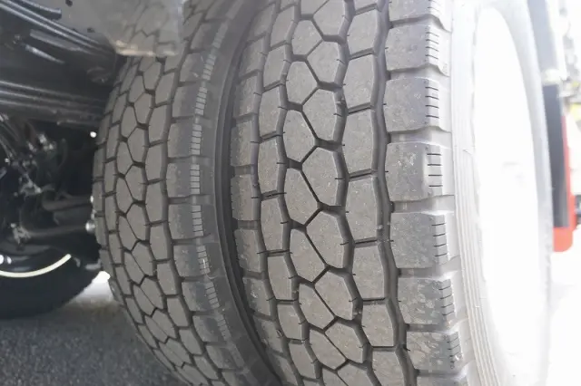 三菱 ファイター 2KG-FK62F(2WD)の写真10