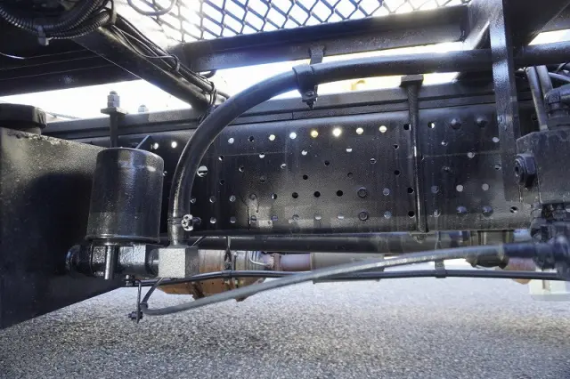 いすゞ エルフ SKG-NPR85YN(2WD)の写真13