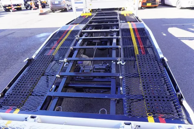 いすゞ エルフ SKG-NPR85YN(2WD)の写真20