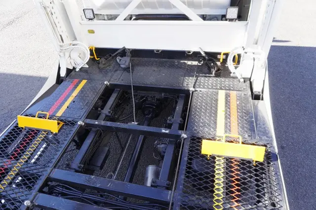 いすゞ エルフ SKG-NPR85YN(2WD)の写真22