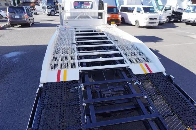 いすゞ エルフ SKG-NPR85YN(2WD)の写真26